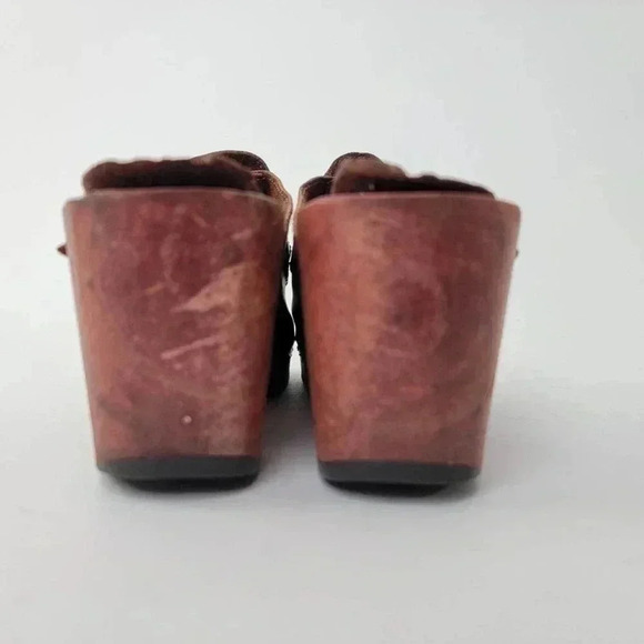 Vintage 70s Wooden Platform Clog Sandals - 6 - Picture 9 of 13